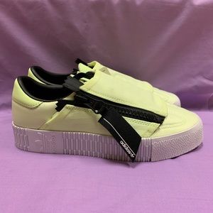 NWT Adidas Originals Sambarose Zip Sneaker